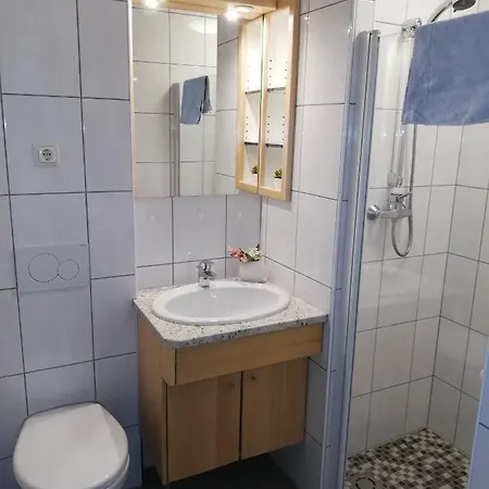 Konukevi Fruehstueckspension Zanschbach